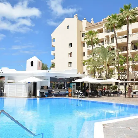 1 Bedroom Communal Heated Pool * Los Cristianos (Tenerife)