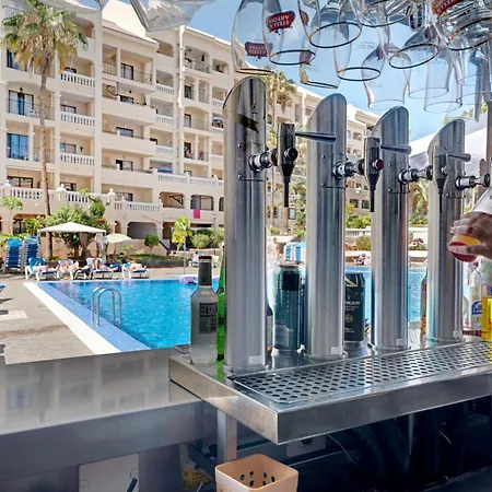 1 Bedroom Communal Heated Pool
