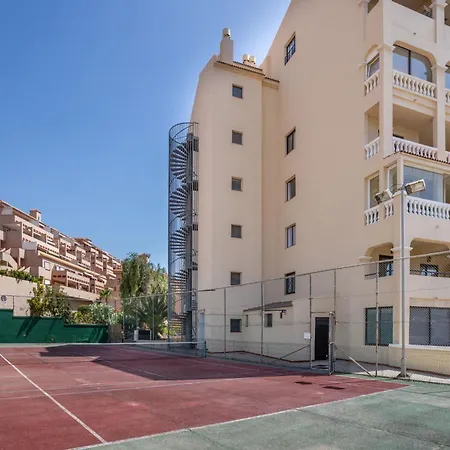 1 Bedroom Communal Heated Pool Daire